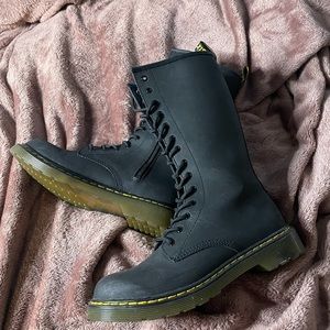 DOC MARTENS 14 EYE